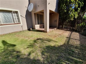 2 Bed Townhouse in Glen Marais
