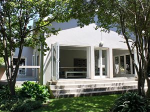 3 Bed House in Oaklands