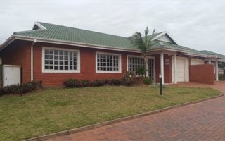 3 Bedroom Simplex in Mt Edgecombe
