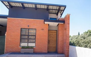2 Bedroom Cluster in Hazelwood