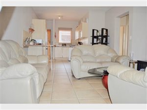 2 Bed Apartment in Sundowner