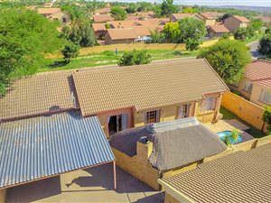 3 Bedroom House in Amberfield