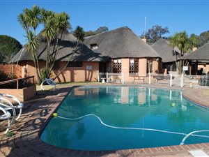 9 Bed, Bed and Breakfast in Devon