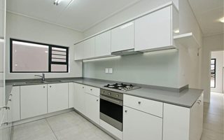 3 Bedroom Apartment in Waterfall Country Estate