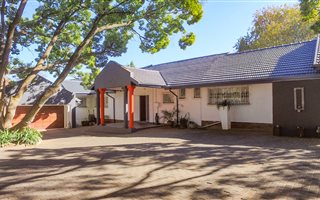 6 Bedroom House in Irene