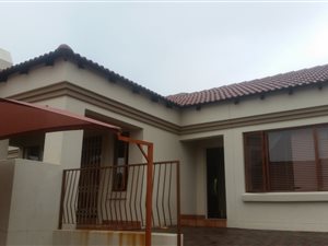 4 Bed House in Amandasig