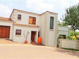 4 Bed House in Featherbrooke Estate