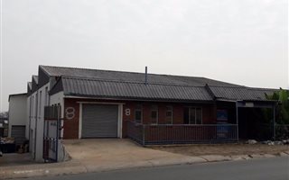 2400 m² Industrial space in Industria