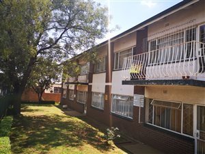 2 Bed Apartment in Rosettenville