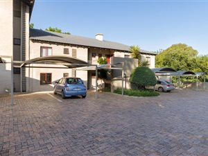 1 Bed Apartment in Paulshof
