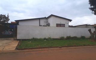 3 Bedroom House in Meadowlands