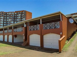 3 Bedroom Apartment in Scottburgh Central