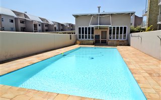 2 Bedroom Apartment in Edenburg