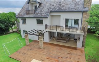 5 Bedroom House in Cotswold Downs Estate