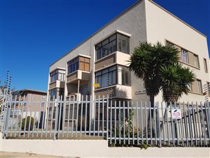 3 Bed Flat in Perridgevale