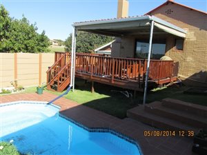 8 Bed House in Kaysers Beach