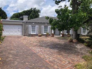 3 Bedroom House in Bergvliet