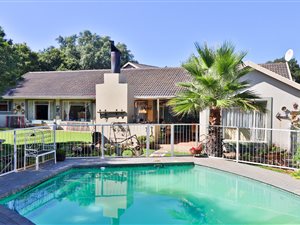 5 Bed House in Hillsboro