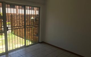 2 Bedroom Townhouse in Midridge Park