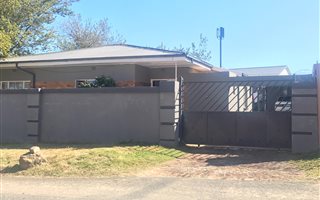 3 Bedroom House in Crosby