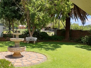 40 m² Commercial space in Waterkloof