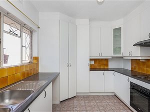 3 Bed Apartment in Berton Park