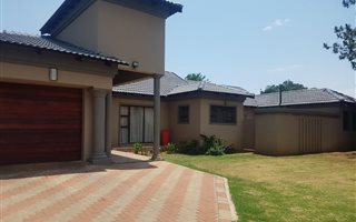 3 Bedroom House in Brackenhurst