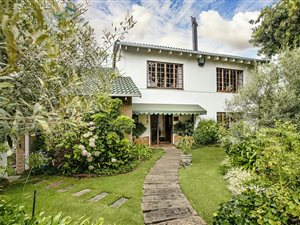 5 Bed House in Beaulieu