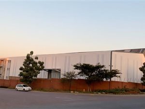 2423 m² Industrial space in Chloorkop