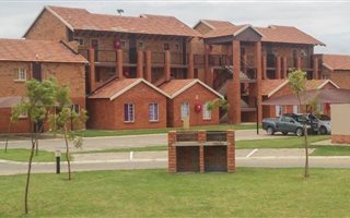 3 Bedroom Apartment in Dorandia