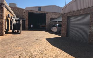 1000 m² Industrial space in Waltloo