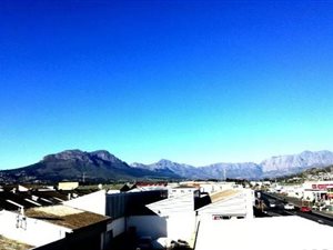3 Bed Apartment in Strand Central