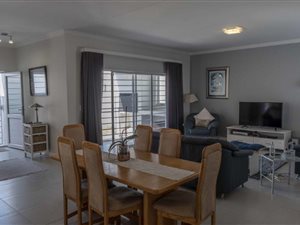 3 Bed House in Sunningdale