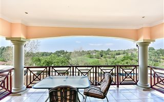 3 Bedroom Simplex in Le Domaine