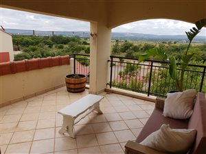 Loft in Oukraal Estate