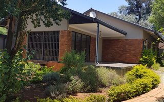 3 Bedroom House in Menlo Park