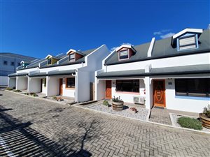 820 m² Commercial space in Westhill