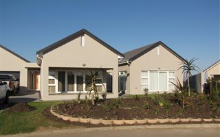 2 Bedroom House in Groenkloof Retirement Village