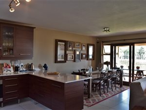3 Bed Townhouse in Candlewoods Estate
