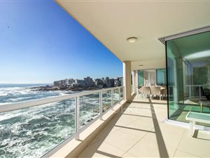 2 Bed Apartment in Bantry Bay