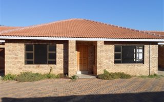2 Bedroom Townhouse in Sunnyridge
