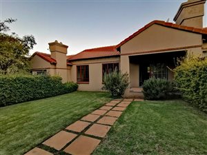 2 Bed Simplex in Moreleta Park