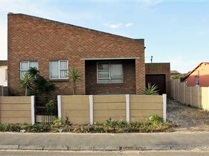 3 Bed House in Bishop Lavis