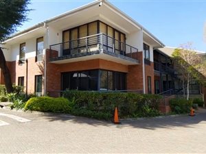 82 m² Office Space in Lyme Park