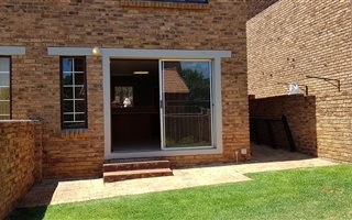 2 Bedroom House in Honeydew Ridge
