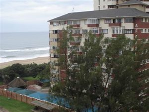 2 Bed Apartment in Amanzimtoti