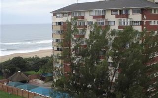 2 Bedroom Apartment in Amanzimtoti