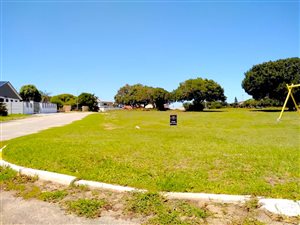 536 m² Land available in Aston Bay