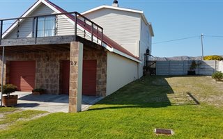 3 Bedroom House in De Kelders