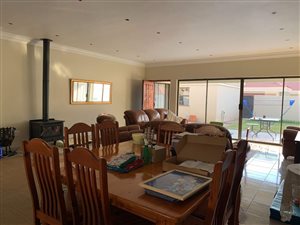 3 Bed Cluster in Edenburg